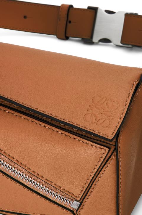 Loewe Mini Puzzle bumbag in classic calfskin 688V278 Men Tan