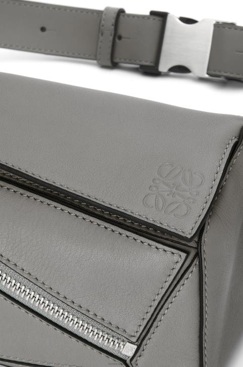 Loewe Mini Puzzle bumbag in classic calfskin 688V570 Men Asphalt Grey