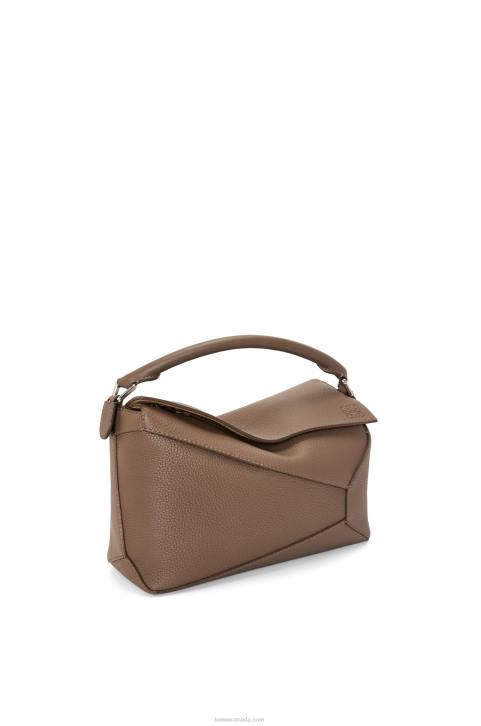 Loewe Puzzle Edge bag in grained calfskin 688V541 Men Tundra