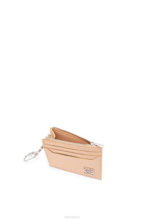 Loewe Anagram square cardholder in pebble grain calfskin with chain 688V1368 Women Nude
