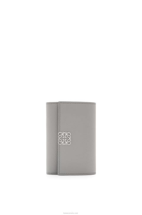 Loewe Anagram small vertical wallet in pebble grain calfskin 688V1208 Women Pearl Grey