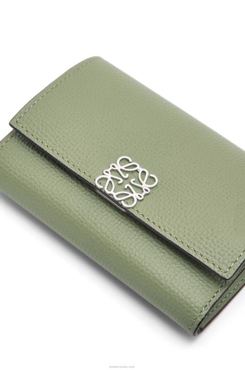 Loewe Anagram small vertical wallet in pebble grain calfskin 688V1249 Women Rosemary