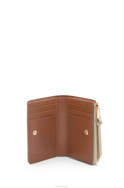 Loewe Fish slim zip wallet in classic calfskin 688V1302 Women Light Oat