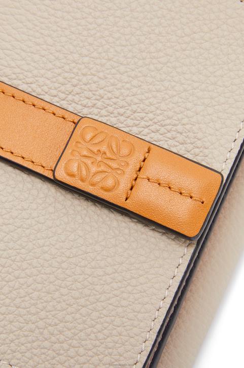 Loewe Trifold wallet in soft grained calfskin 688V1219 Women Light Oat/Honey