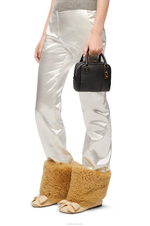 Loewe Amazona 16 Square bag in nappa calfskin 688V140 Women Black