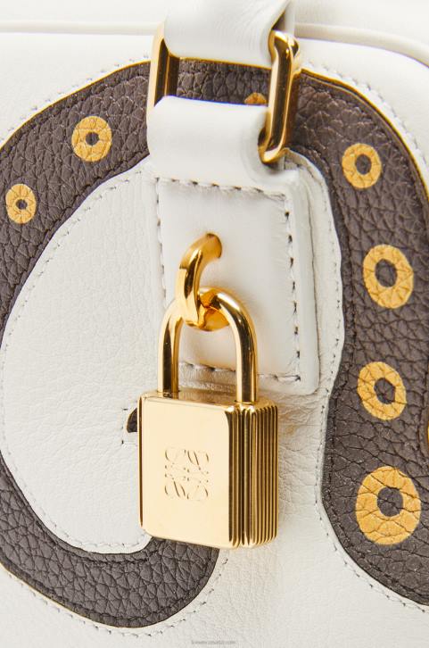 Loewe Amazona 16 in nappa calfskin 688V143 Women Soft White