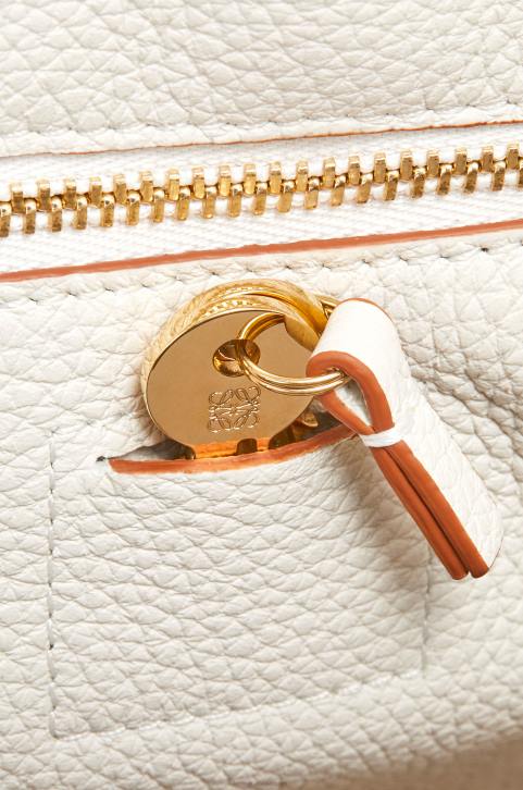 Loewe Amazona 19 square bag in soft grained calfskin 688V152 Women Soft White