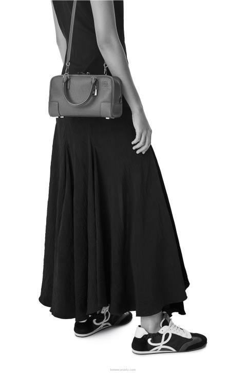Loewe Amazona 23 bag in nappa calfskin 688V157 Women Black