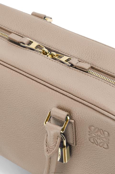 Loewe Amazona 23 bag in soft grained calfskin 688V154 Women Sand