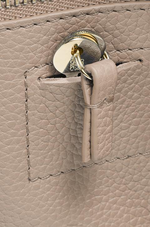 Loewe Amazona 23 bag in soft grained calfskin 688V154 Women Sand