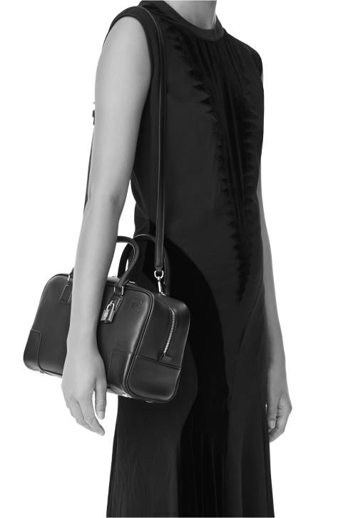 Loewe Amazona 28 bag in nappa calfskin 688V141 Women Black