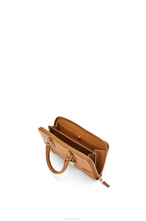Loewe Amazona Pouch in nappa calfskin 688V282 Women Warm Desert