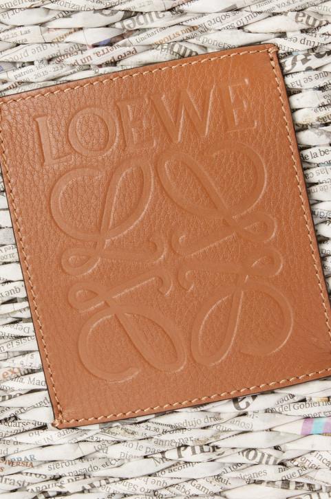 Loewe Small Newspaper Square Basket bag in paper and calfskin 688V101 Women Tan/Multicolor