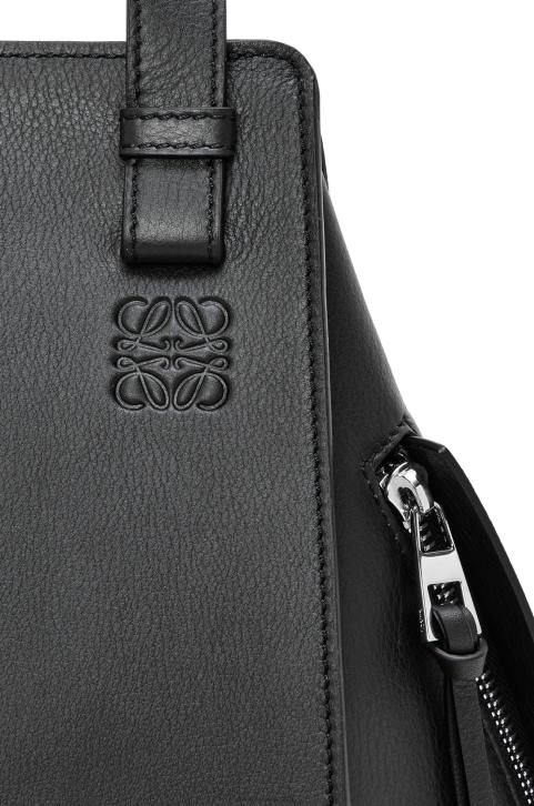 Loewe Small Hammock bag in classic calfskin 688V341 Women Black