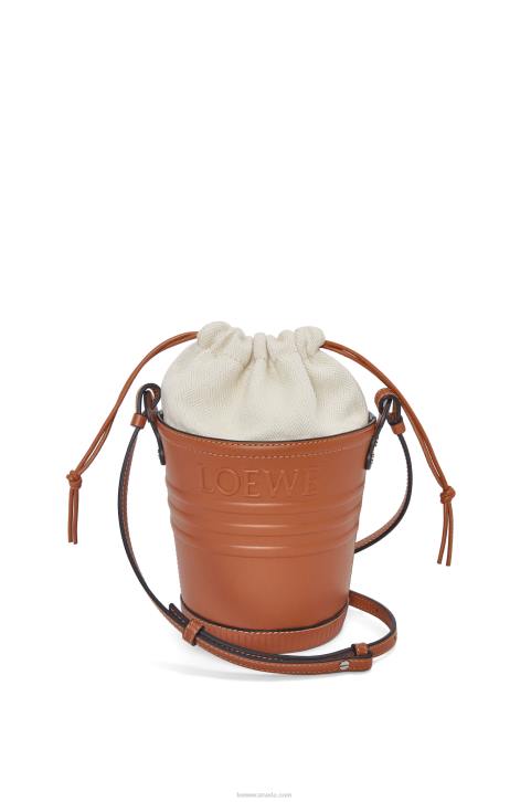 Loewe Jardinier pocket in calfskin 688V227 Women Tan