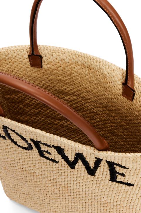 Loewe Standard A4 Tote bag in raffia 688V75 Women Natural/Black