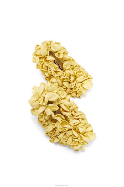 Loewe Comic balloon pump in satin 688V735 Women Medium Concealer