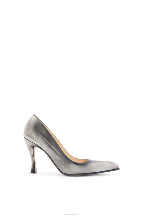 Loewe Comic classic pump in calfskin 688V749 Women Anthurium White/Black
