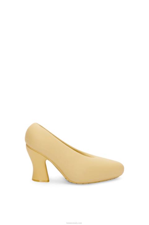 Loewe Comic foam pump in light foam rubber 688V732 Women Oat Milk