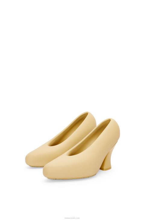 Loewe Comic foam pump in light foam rubber 688V732 Women Oat Milk